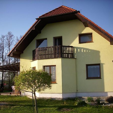 Penzion Jesenice Jesenice  Екстер'єр фото